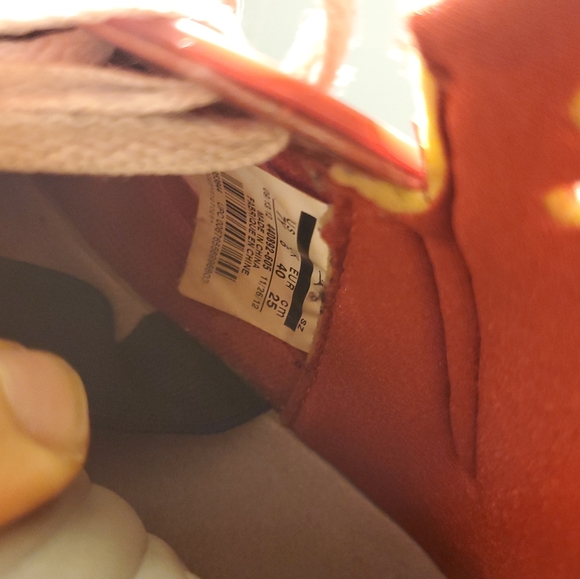 Jordan 5 retro valentines day special 7y 8.5w - Picture 9 of 12